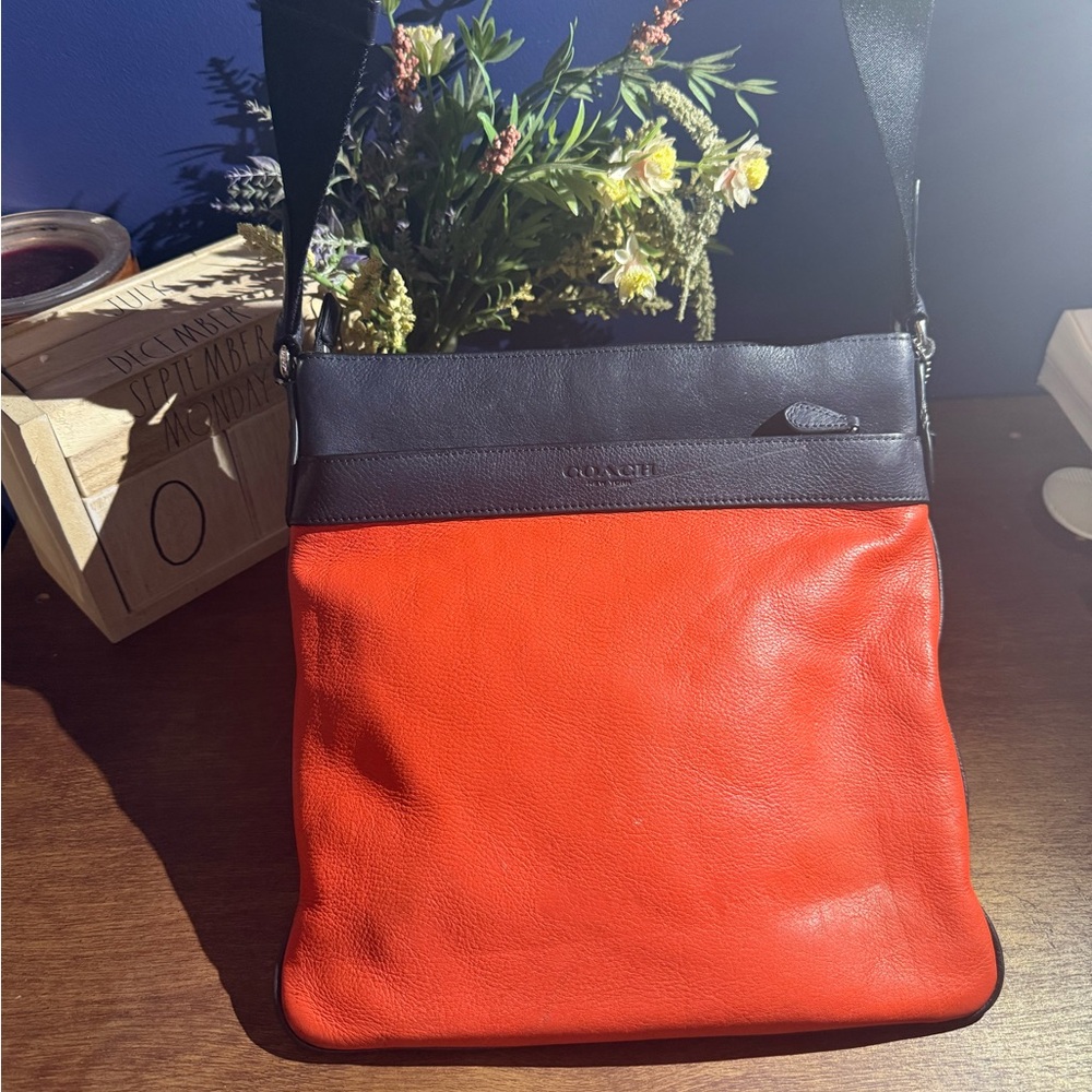 Coach Navy & Red Leather Crossbody – Authentic- Small- Colorblock- Unisex